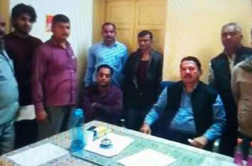 Penalty reduced from two lakh to twenty thousand, Discom AEN arrested दो लाख से घटाकर बीस हजार की पैनल्टी, डिस्कॉम एइएन 15 हजार लेते गिरफ्तार