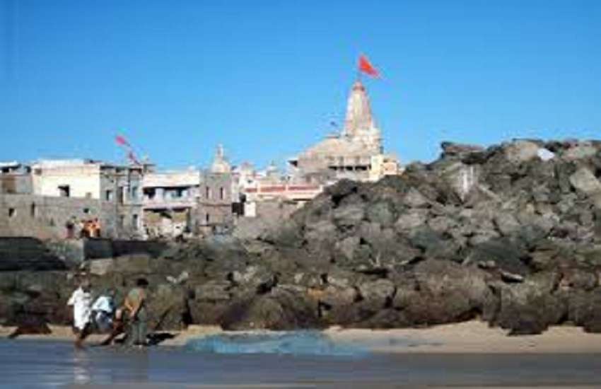 Dwarka-Somnath Darshan : पहले छुपकर कर जाते थे, अब गाजे-बाजों के साथ विदा होते हैं