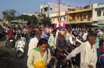 The number of vehicles has doubled, yet the traffic police-resource ha वाहनों की संख्या हुई दोगुनी, फिर भी ट्रैफिक पुलिस-संसाधन में नहीं हुआ इजाफा