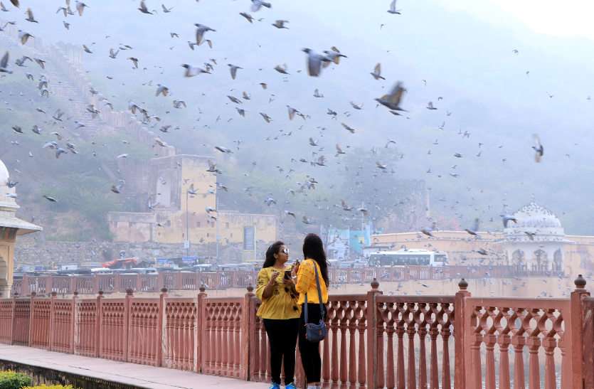 पौष मास में हल्की बारिश से साफ हुई जयपुर की आबोहवा पौष मास में हल्की बारिश से साफ हुई जयपुर की आबोहवा