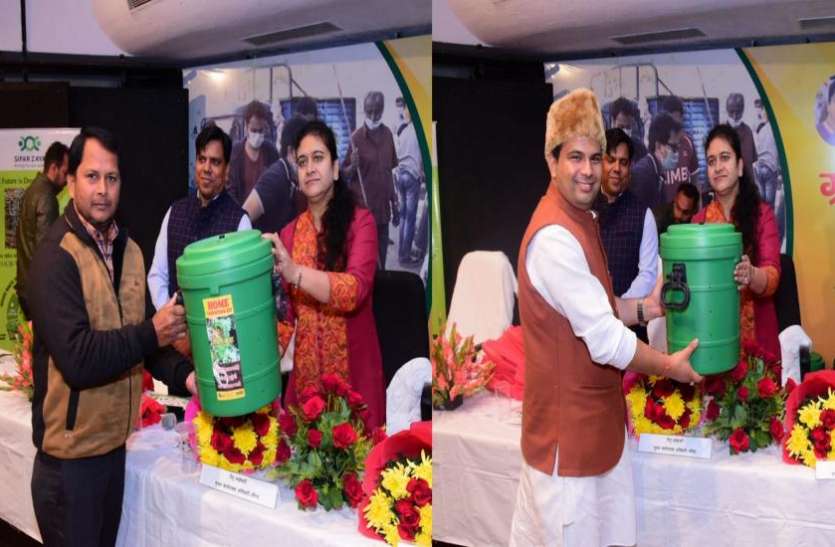 nb.jpg Noida Authority ने आयोजित की स्वच्छता कार्यशाला, ग्रामीणों ने रखी अपने-अपने गांव की समस्या, देखें वीडियो