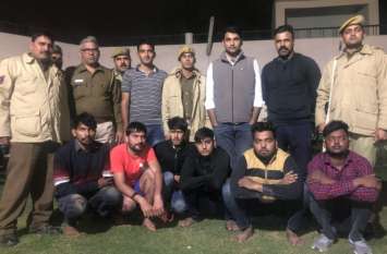 break car glasses case in jaipur, 6 accused arrested राजधानी में देर रात कारों में तोड़फोड़ करने वाले 6 बदमाश गिरफ्तार