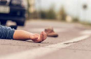 Motorcycle rider dies due to tanker accident गलत दिशा से आए टैंकर से मोटरसाइकिल सवार व्याख्याता की मौत