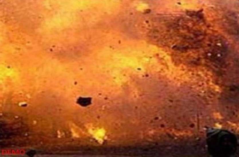 Bomb blast in afghanistan Kabul में गवर्नर के काफिले पर आत्मघाती हमला, आठ लोगों की मौत, 30 से अधिक घायल