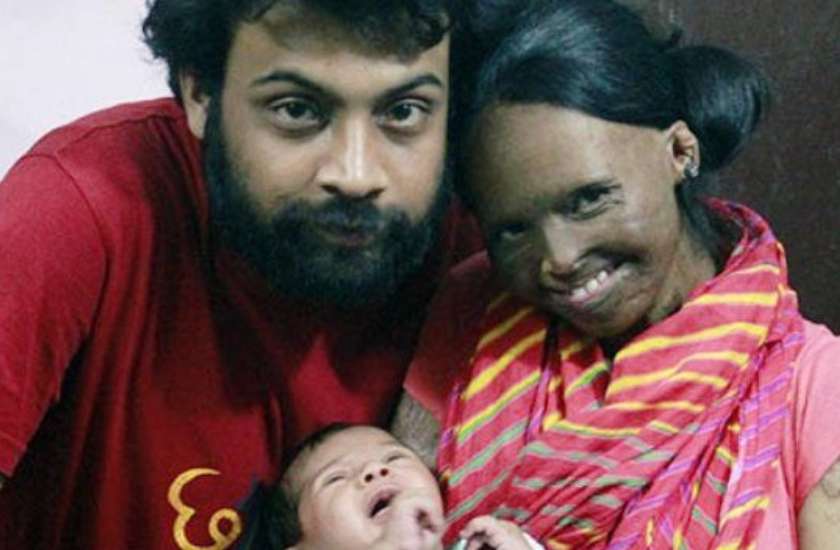 सिर्फ13 लाख में एसिड अटैक सर्वाइवर लक्ष्मी अग्रवाल ने बेचे फिल्म राइट्स, अब डिमांड कर रही और फीस...