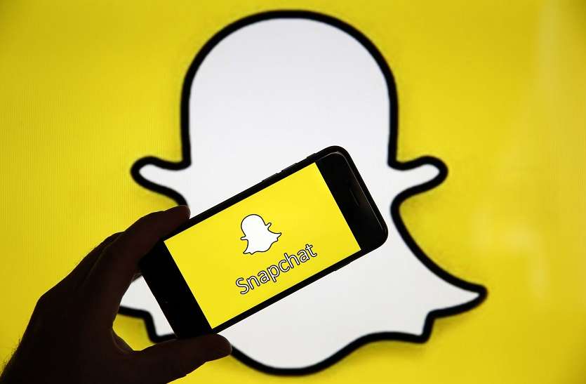 After Facebook, WhatsApp, Instagram, Gmail, now Snapchat down for a while फेसबुक-जीमेल के बाद अब स्नैपचैट में आई परेशानी