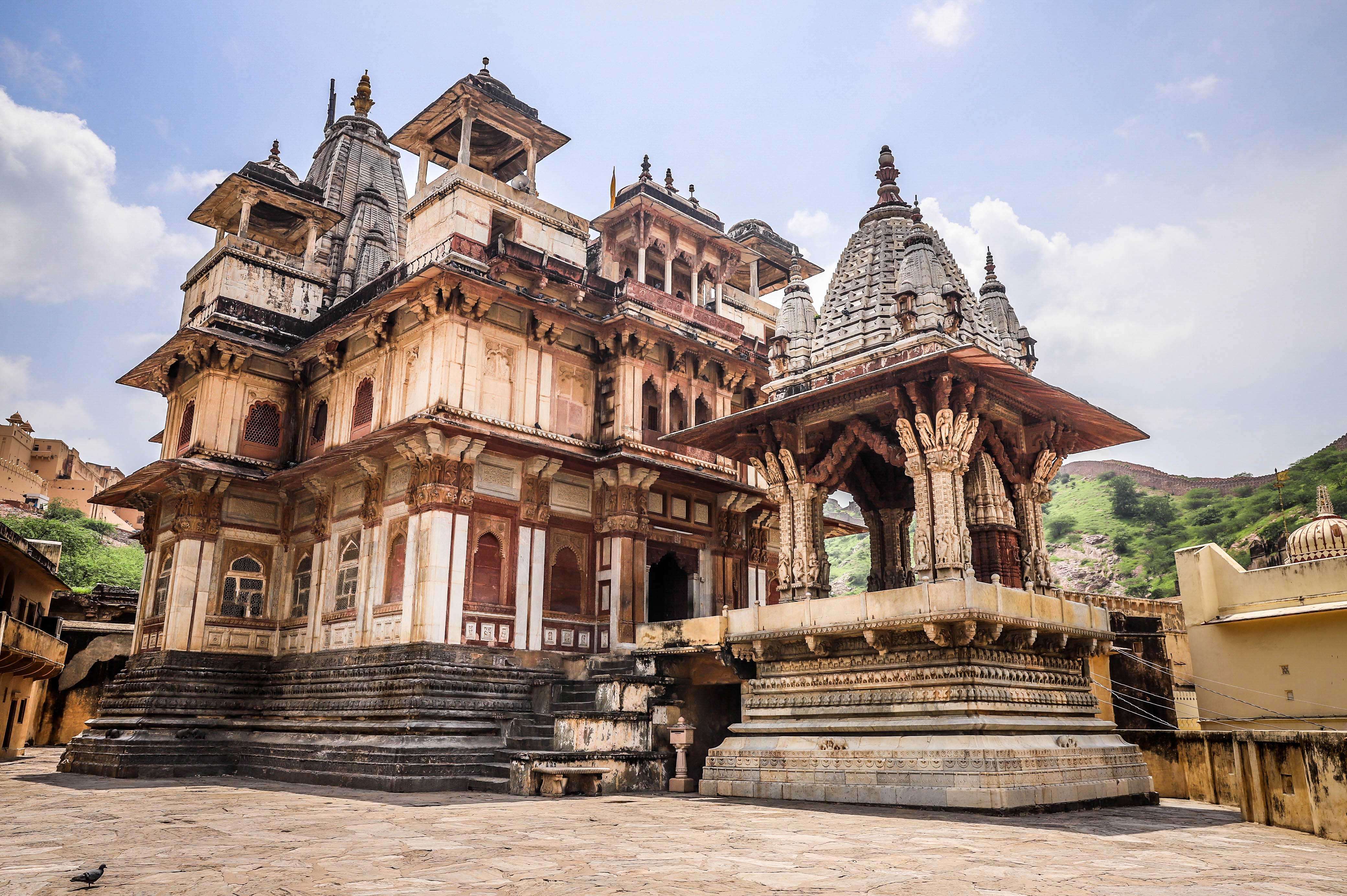 Jagat Shiromani Mandir In Rajasthan Amer Temple Of Krishna And Mira यह क ष ण क स थ र ध र क मण नह बल क म र क ह त ह प ज ज न म द र क रहस य Patrika News