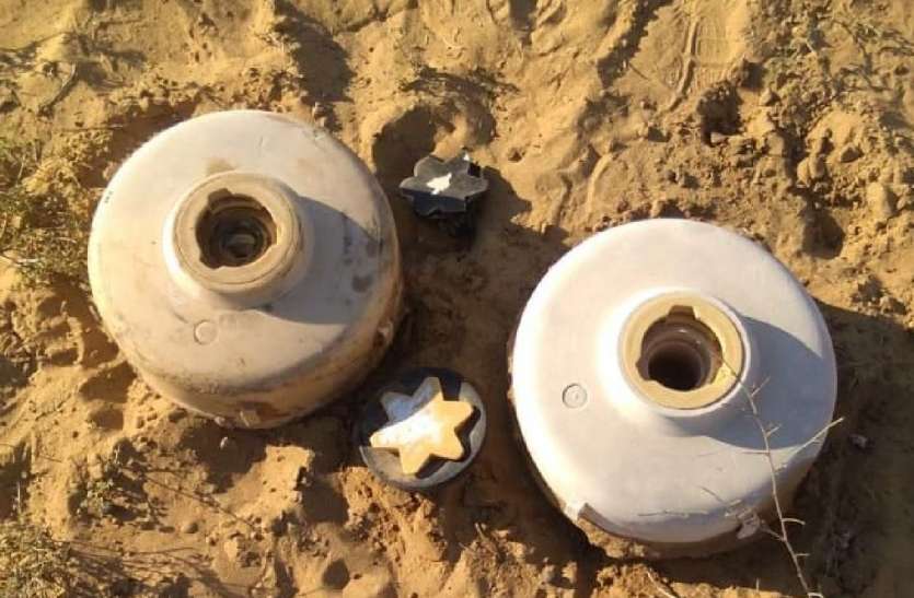 Four anti tank mines found on longewala border in jaisalmer बॉर्डर पर मिले चार एंटी टैंक माइन्स,फैली सनसनी