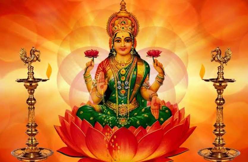 10 ways to please maa laxmi घर में शंख समेत रखें ये 10 चीजें, धन की कमी होगी दूर