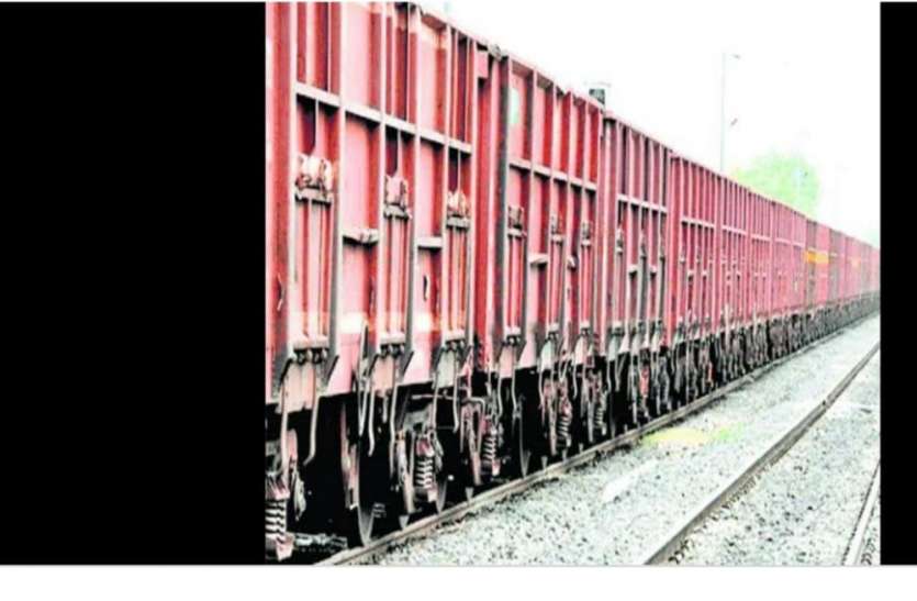 goods train एक मई को चलेगी पार्सल स्पेशल ट्रेन, यहां होगा ठहराव