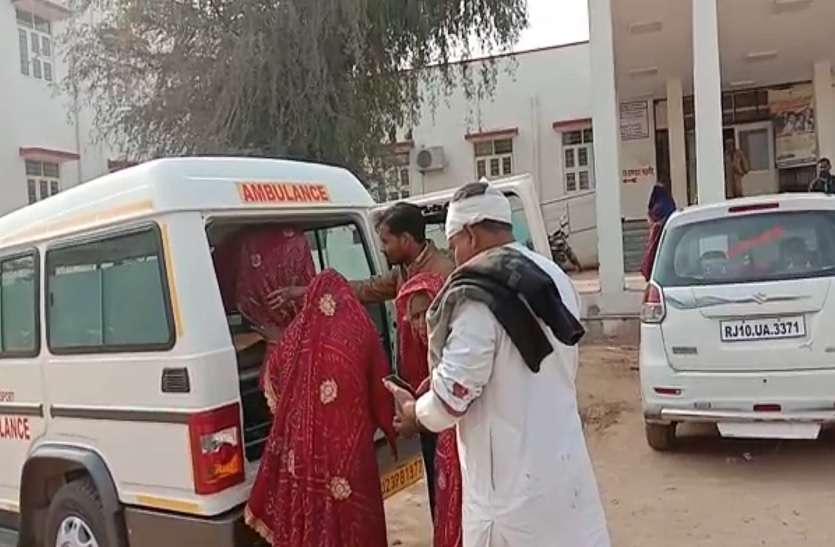Two groups clash in ground dispute, 8 injured जमीनी विवाद में दो गुटों में झगड़ा, 8 घायल
