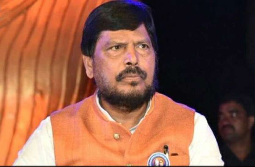 Ramdas Athawale RPI नेता रामदास अठावले ने तंजिया लहजे में कहा- तीन पहियों वाली गाड़ी है उद्धव सरकार