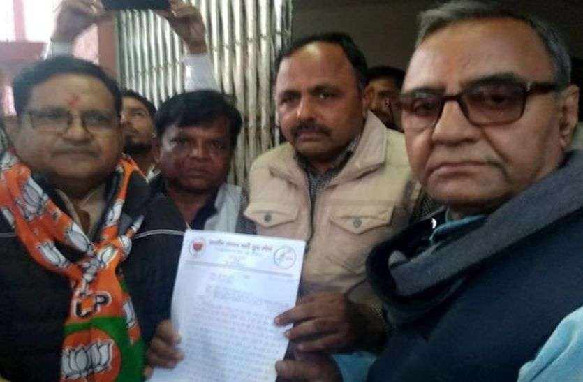 BJYM: ऐसा क्या हुआ कि भाजयुमो अध्यक्ष को किया हवालात में बंद BJYM: ऐसा क्या हुआ कि भाजयुमो अध्यक्ष को किया हवालात में बंद