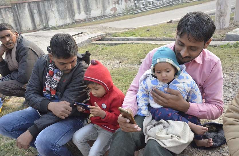 सावधान...शरीर के अंगों में खून और पानी को कम कर सकती है ठंड सावधान...शरीर के अंगों में खून और पानी को कम कर सकती है ठंड
