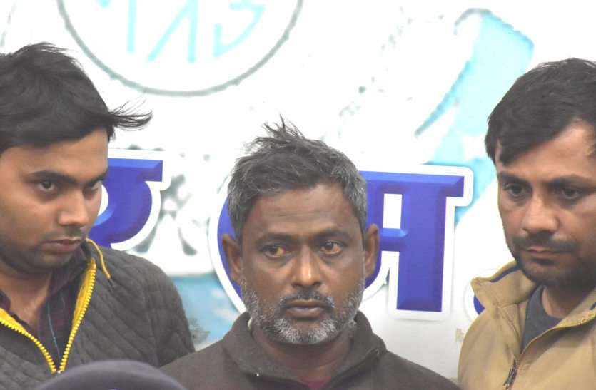 a6.jpg विधायकों के परिचितों को लूटने वाला गिरोह पकड़ा, कई एमएलए के जानकारों को बनाया था शिकार