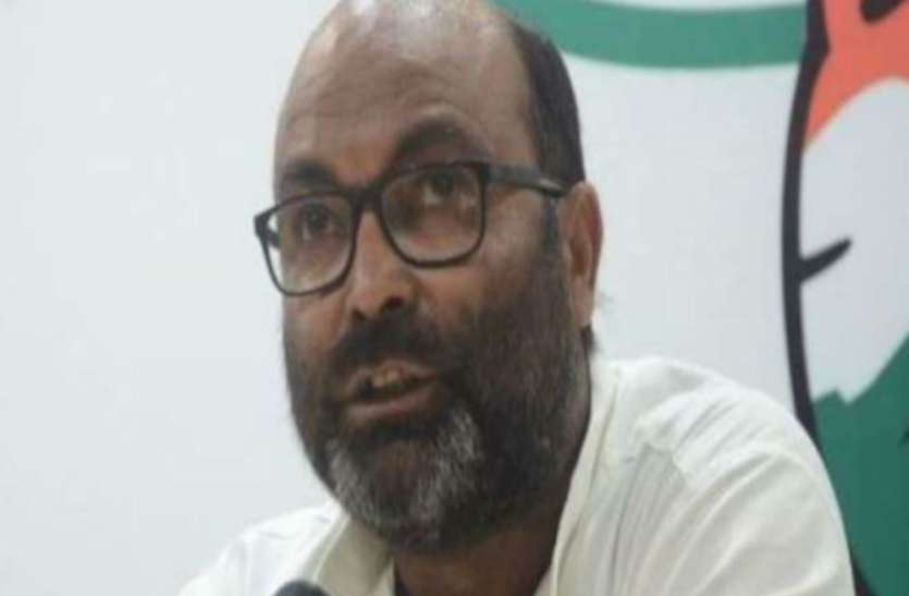 मुख्यमंत्री जी कहां हैं? उत्तर प्रदेश कांग्रेस अध्यक्ष ने क्यों पूछा मुख्यमंत्री जी कहां हैं? उत्तर प्रदेश कांग्रेस अध्यक्ष ने क्यों पूछा