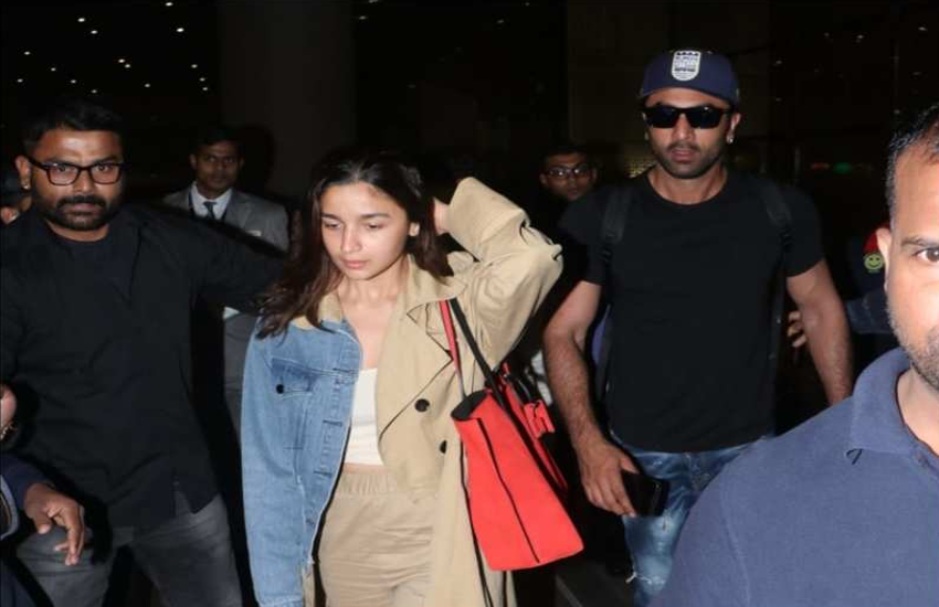Ranbir Kapoor Protect Alia Bhatt From Mob At Airport - आलिया को भीड़ ने  घेरा तो बॉडीगार्ड बने रणबीर, ऐसे बचाया, फोटोग्राफर्स को भी दी हिदायत |  Patrika News