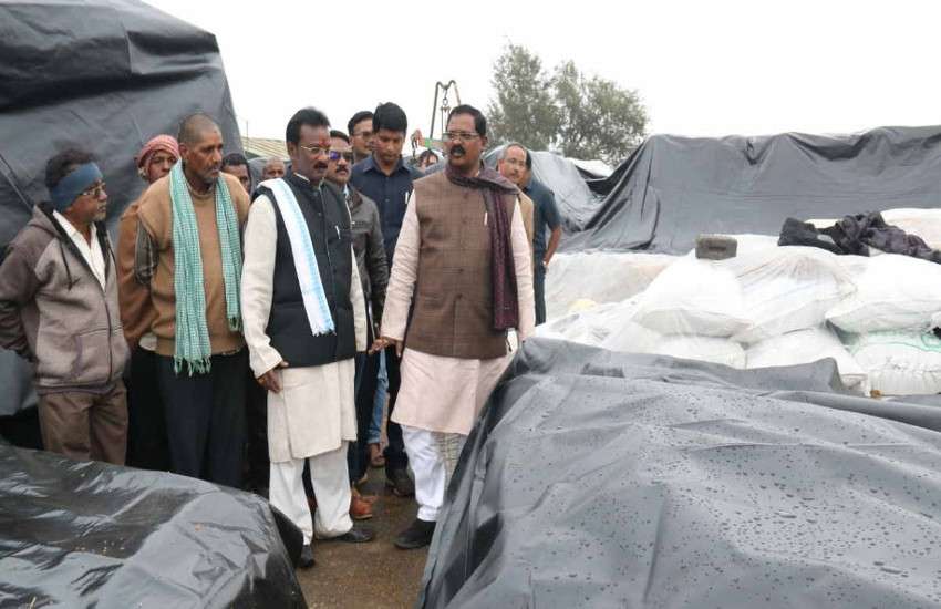सरकार ने किसानों को दी बड़ी राहत, बारिश में धान नहीं बेच पाने वालों को फिर से जारी होगा टोकन