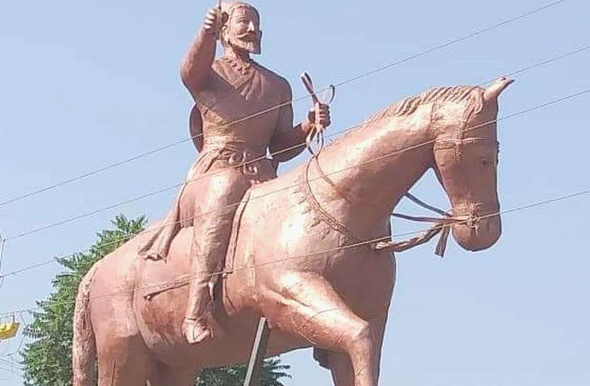 If the state's highest Shivaji Maharaj statue Burhanpur प्रदेश की सबसे ऊंची शिवाजी महाराज की मूर्ति बुरहानपुर में बनी