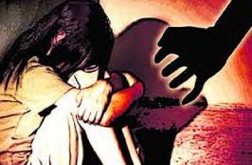 पत्नी के चरित्र पर संदेह, जिंदा जला डाला, फिर देखिए उसके साथ क्या हुआ ? पत्नी के चरित्र पर संदेह, जिंदा जला डाला, फिर देखिए उसके साथ क्या हुआ ?