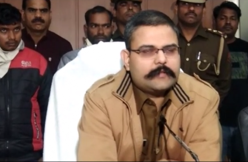 lootere.png रजनीगंधा सेल्समैन से लूट मामला: कंपनी की गाड़ी पर ड्राइविंग करने वाला ही निकला लुटेरा, 2 किए गिरफ्तार
