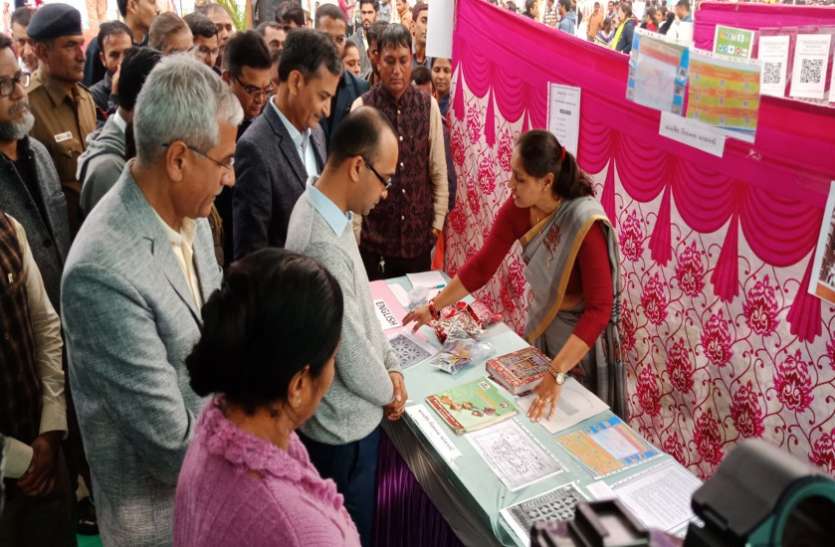 Ahmedabad News : एजुकेशन इनोवेशन फेस्टीवल में 54 कृतियां प्रदर्शित Ahmedabad News : एजुकेशन इनोवेशन फेस्टीवल में 54 कृतियां प्रदर्शित