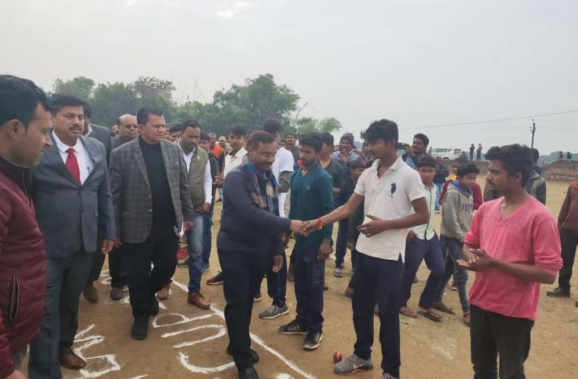 Physical and mental development takes place through participation in sports खेलों में सहभागिता से होता है शारीरिक एवं मानसिक विकास