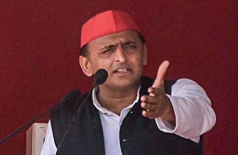 Akhilesh ट्विटर अकाउंट संस्पेंड करने की उठी मांग तो अखिलेश यादव ने डिलीट किया अपना यह ट्वीट
