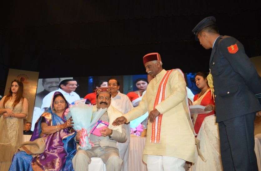 अध्यात्म को विकास की सबसे बड़ी धुरी : दत्तात्रेय अध्यात्म विकास की सबसे बड़ी धुरी : दत्तात्रेय