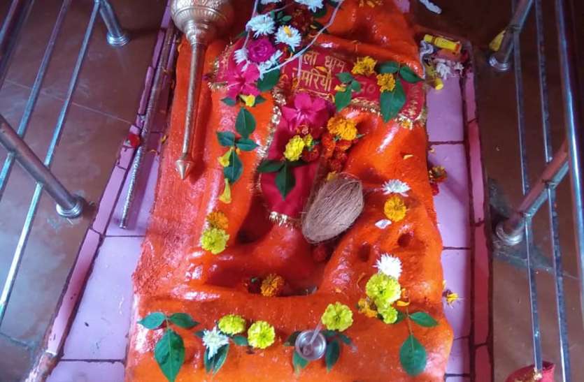 The troubles of the devotees on the application of the alimony remove अर्जी लगाने पर धौरखोह के संकटमोचन दूर करते हैं भक्तों का कष्ट