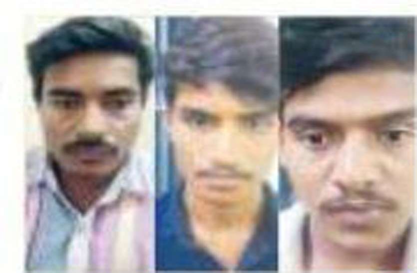 मंत्री प्रतिनिधि के मकान में चोरी करने वाला निकला उसका ड्राइवर, दोस्त के साथ मिलकर की थी प्लानिंग, तीन आरोपी गिरफ्तार मंत्री प्रतिनिधि के मकान में चोरी करने वाला निकला उसका ड्राइवर, दोस्त के साथ मिलकर की थी प्लानिंग, तीन आरोपी गिरफ्तार