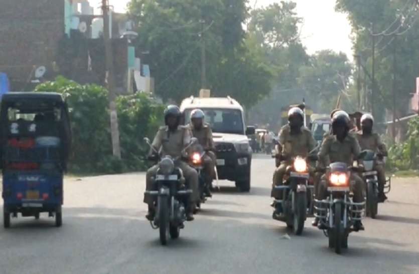 आतंकी गतिविधियों के मद्देनजर नेपाल सीमा से सटे जनपदों में बढ़ी सुरक्षा व्यवस्था, खुफिया एजेंसी ने दी चेतावनी आतंकी गतिविधियों के मद्देनजर नेपाल सीमा से सटे जनपदों में बढ़ी सुरक्षा व्यवस्था, खुफिया एजेंसी ने दी चेतावनी