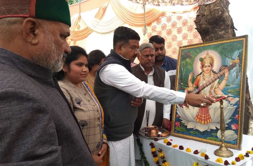 कॉलेजों में एक हजार पदों पर भर्ती प्रक्रिया जल्द होगी पूरी : मंत्री भाटी कॉलेजों में एक हजार पदों पर भर्ती प्रक्रिया जल्द होगी पूरी : मंत्री भाटी