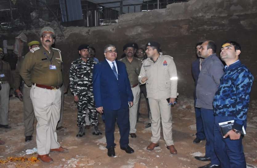 DIG Security RK Pandey डीआईजी सुरक्षा ने जांची काशी विश्वनाथ मंदिर की सुरक्षा व्यवस्था