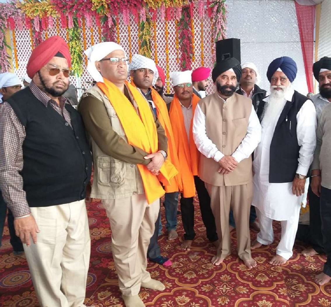वाह-वाह गोविंद सिंह आपै गुरु चेला...सिखों के दसवें गुरु को किया याद