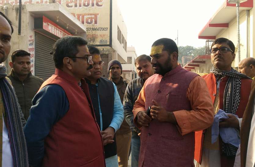 अधूरी हैं अयोध्या के विकास से जुड़ी कई योजनाएं पर्यटन मंत्री के पास भी नही है जवाब अधूरी हैं अयोध्या के विकास से जुड़ी कई योजनाएं पर्यटन मंत्री के पास भी नही है जवाब