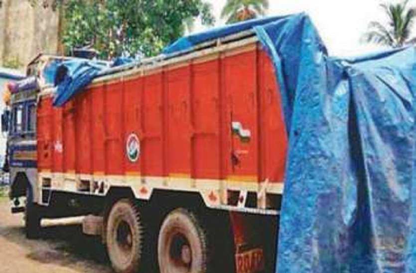 crime in raigarh पुलिस को मुखबिर से मिली ये बड़ी जानकारी, ट्रक की तलाशी ली तो निकला कुछ ऐसा उड़ गए होश