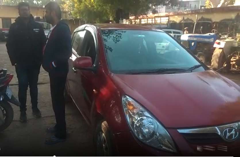 loot on highway : loot at highway हाईवे पर कोहरा देख कार सवारों को रुकना पड़ा भारी, बदमाशों ने सरिये से तोड़ा शीशा और धमकाकर कर डाली वारदात