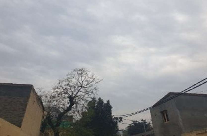 mosm.jpg Weather Alert: माैसम ने फिर ली करवट, बरसात के आसार, वेस्ट के कई जिलों में छाए बादल