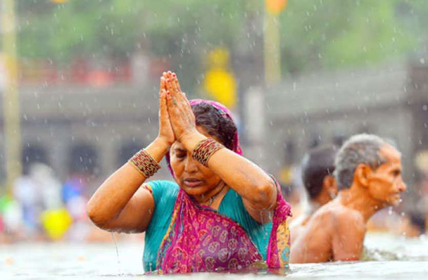 माघ मास में स्नान, दान से मिलता है स्वर्गलोक, जानें किस समय स्नान और क्या दान करें माघ मास में स्नान, दान से मिलता है स्वर्गलोक, जानें किस समय स्नान और क्या दान करें
