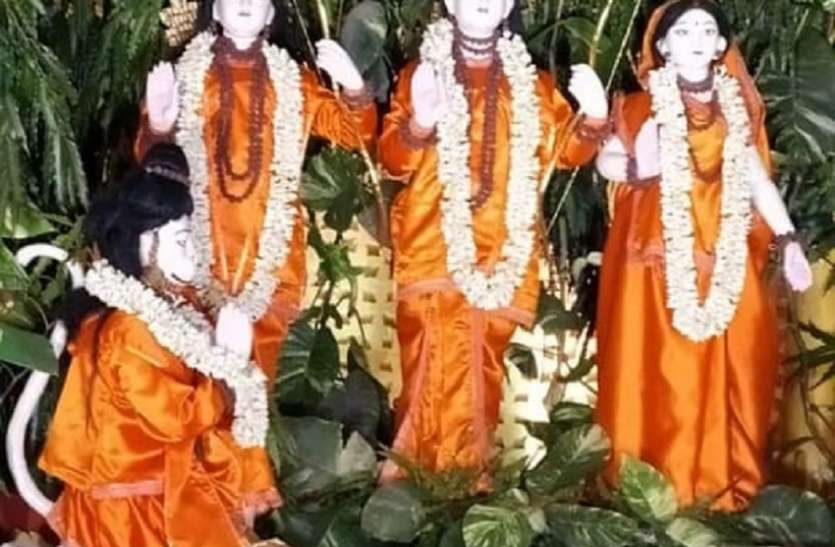 दशरथ मृत्यु प्रसंग सुन आंखों में छलके आंसू दशरथ मृत्यु प्रसंग सुन आंखों में छलके आंसू