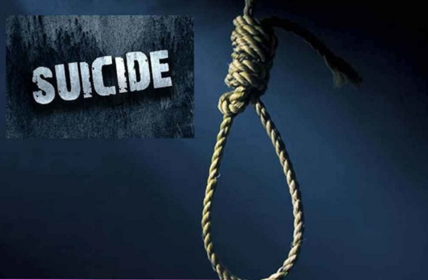 news पहले 3 साल की बेटी का गला घोंटा फिर महिला ने खुद लगाई फांसी, पति और मां की मौत बनी जिम्मेदार