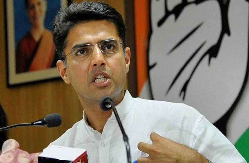 Congress Social Media Campaign against Modi Government कांग्रेस का मोदी सरकार के खिलाफ 'हाईटेक हल्लाबोल', चलेगा सोशल मीडिया कैम्पेन