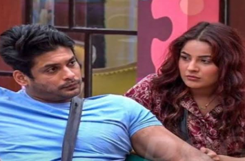 Bigg Boss 13: shehnaz gill ask Rashmi how to patch up with Siddharth बिग बॉस 13: सिद्धार्थ को मनाने में जुटी शहनाज, रश्मि को बनाया लव गुरु, अपनाया ये तरीका