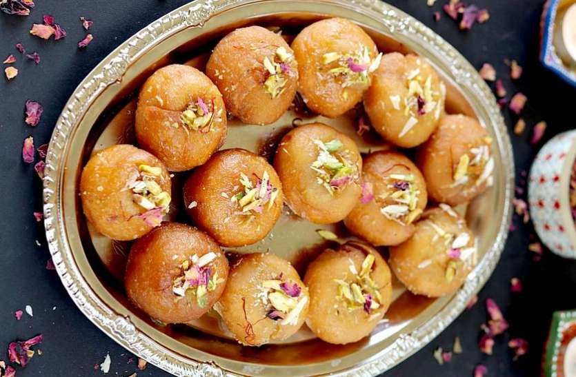HEALTHY RECIPE HEALTHY RECIPE : घर में ही बनाएं बालूशाही