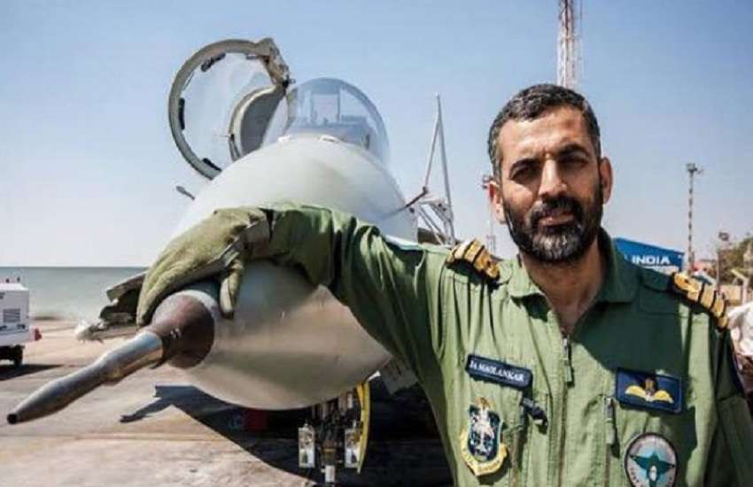नौसेना ने रचा इतिहास, INS विक्रमादित्य पर स्वदेशी फाइटर जेट तेजस की लैंडिंग सफल