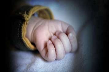 man killed nine month old baby fearing love secret revelation प्रेम प्रसंग छिपाने के लिए अपने ही नौ माह के बेटे की कर दी हत्या