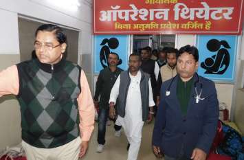 Six children died for treatment in district hospital Video Story: जिला अस्पताल में 12 घंटे छह बच्चों की मौत
