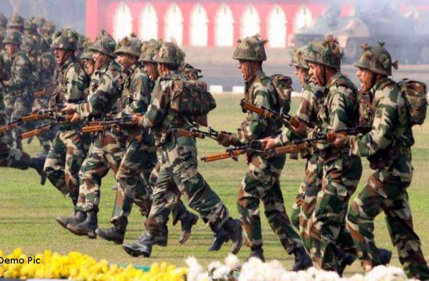 नक्सलियों के खिलाफ देश के 7 राज्यों में जल्द चलाया जाएगा बड़ा ऑपरेशन, अधिकारी कर चुके है खाका तैयार नक्सलियों के खिलाफ देश के 7 राज्यों में जल्द चलाया जाएगा बड़ा ऑपरेशन, अधिकारी कर चुके है खाका तैयार