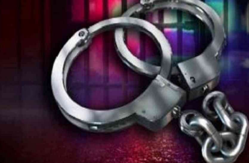 Arrested यात्रा भत्ता बिलों में लाखों का गबन करने का आरोपी एलडीसी गिरफ्तार